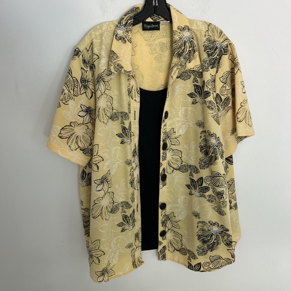 Maggie Barnes 2X Yellow Black Button Down Short Sleeve Blouse Attached Black Top